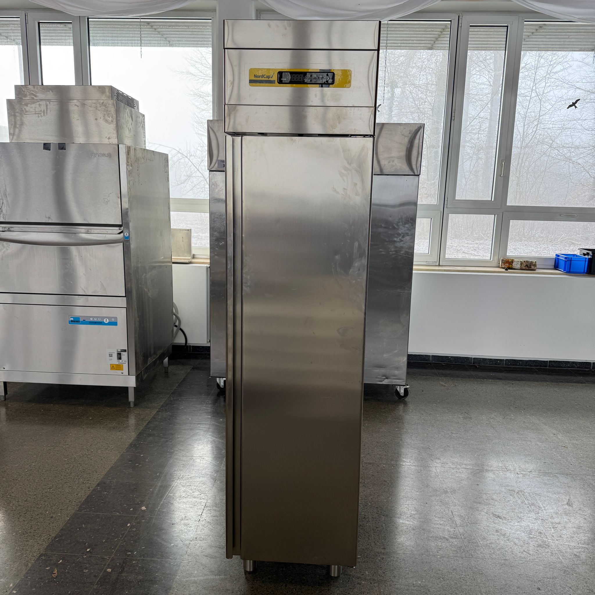 NordCap Gewerbetiefkühlschrank TKU 280-SL CNS