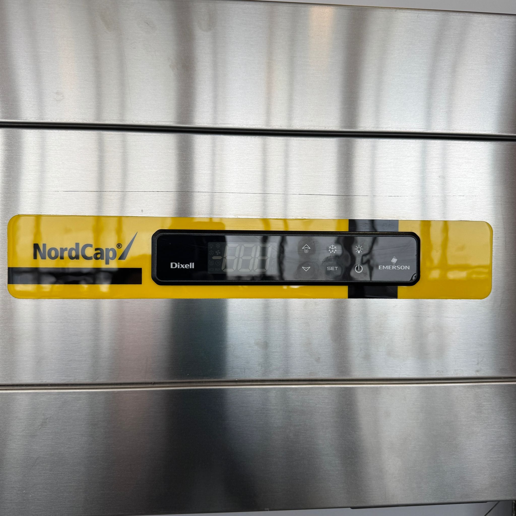 NordCap Gewerbetiefkühlschrank TKU 280-SL CNS