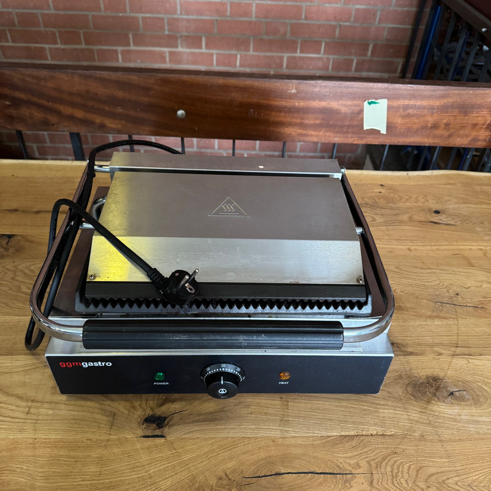 GGM Gastro KGJ442 Contactgrill
