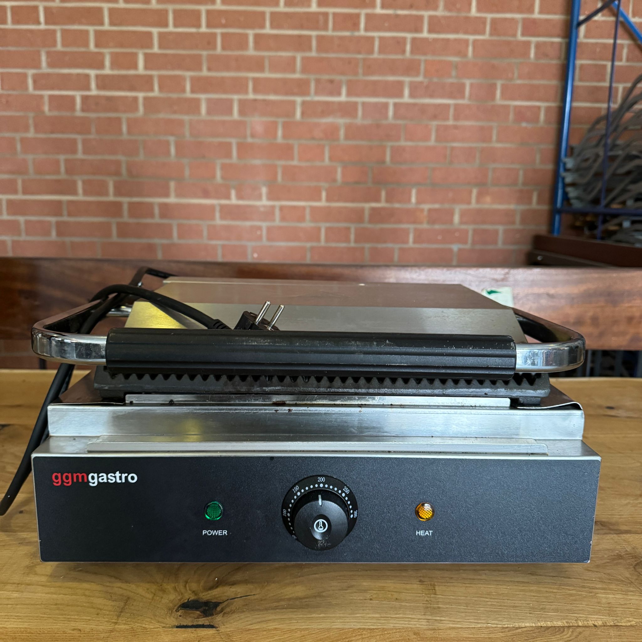 GGM Gastro KGJ442 Contactgrill